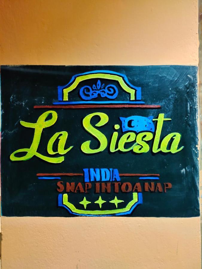 La Siesta India Manali Hostel Bagian luar foto